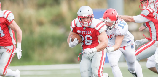 Florian Wegan am Weg zum Touchdown