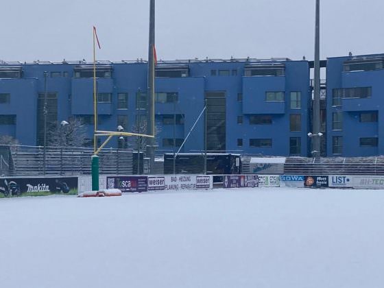 Max Aicher Stadion im Schnee